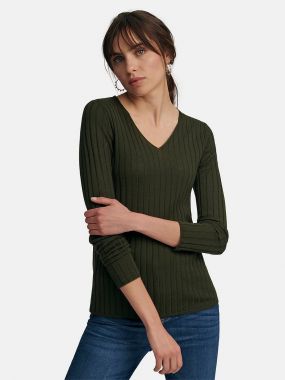 Пуловер с треугольным вырезом из 100% шерсти марки Biella Yarn