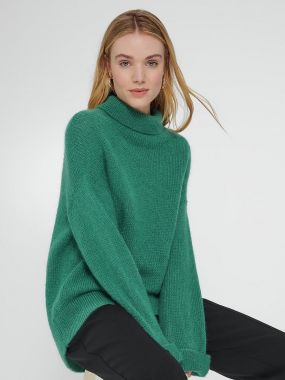 Пуловер свободного покроя