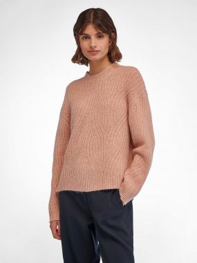 Пуловер с длинными рукавами