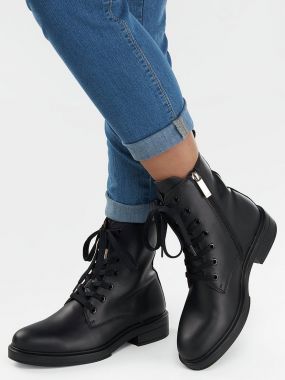 Ботинки на шнурках - модель „Vanity“